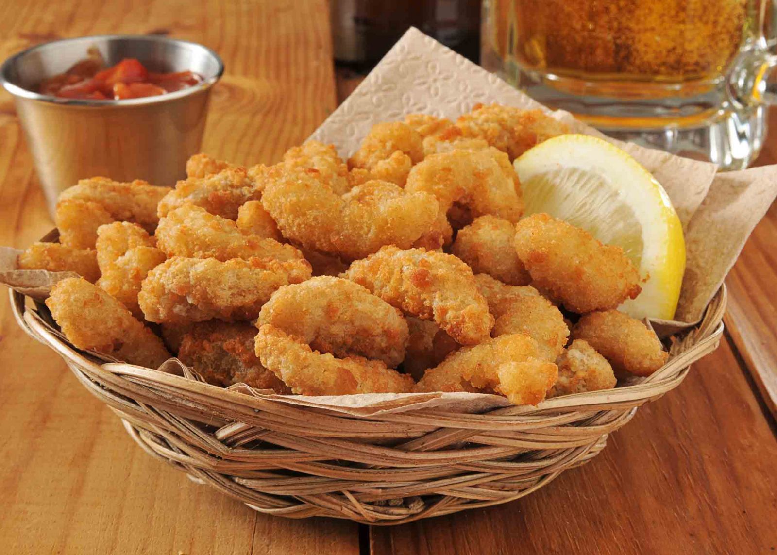 Fried shrimp basket with french fries