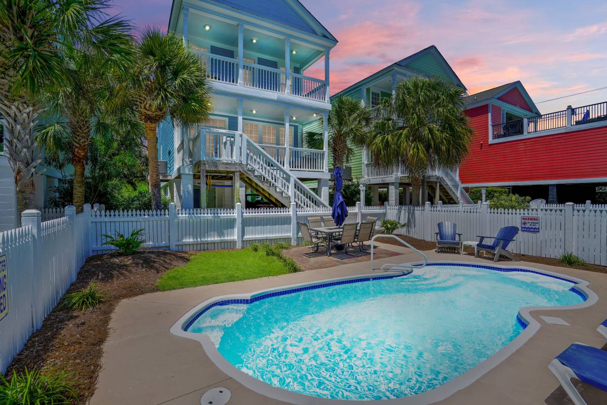 beautiful-pool-area-view